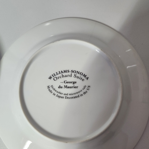 William Sonoma  Salad Plates,set of 4 - Picture 2 of 3